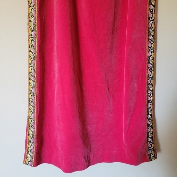 Vintage 70s Magenta Pink Velvet Maxi Skirt with Paisley Ribbon - Picture 4 of 10